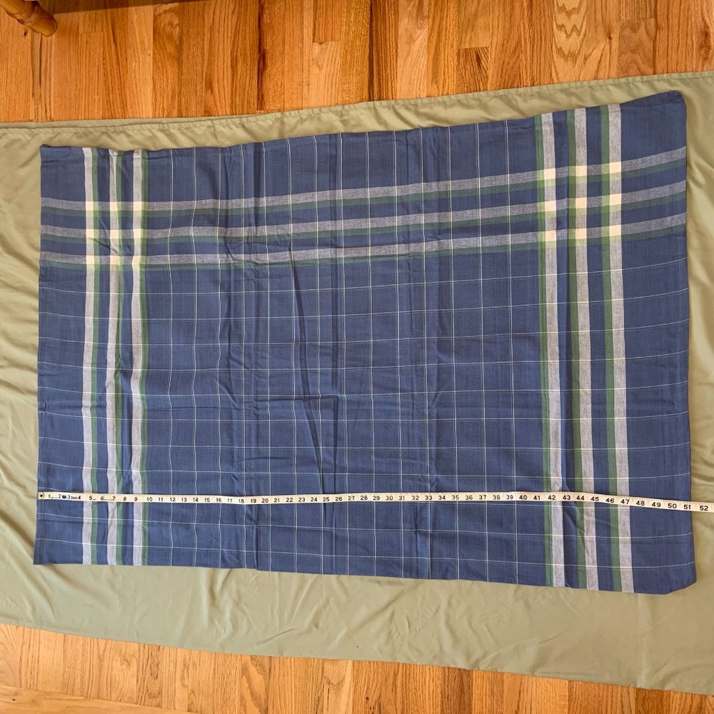 Linen Tablecloth - Rectangle: 50 by 72 Inches - Picture 3 of 6
